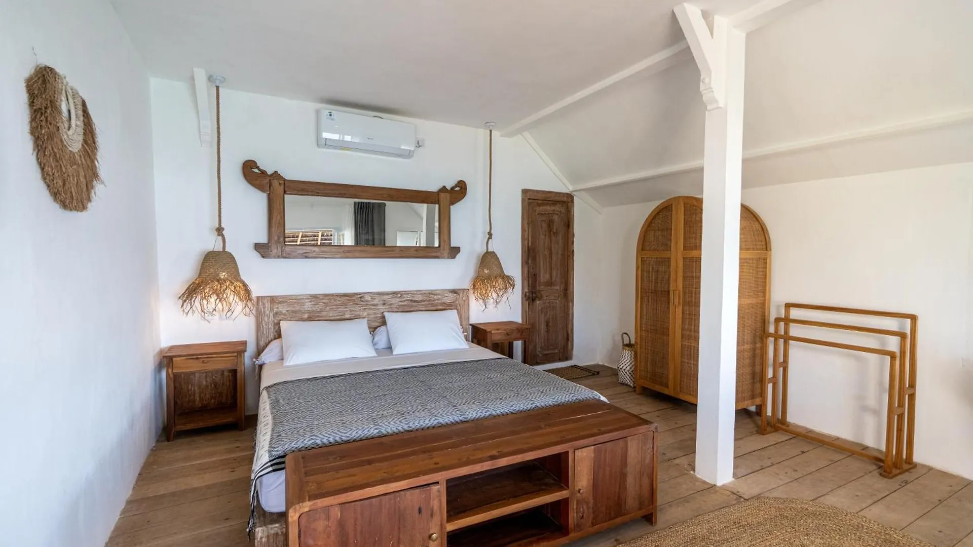 Villa Ayunan 3 Bedroom On Bingin Beach Uluwatu  Holiday home Uluwatu (Bali)