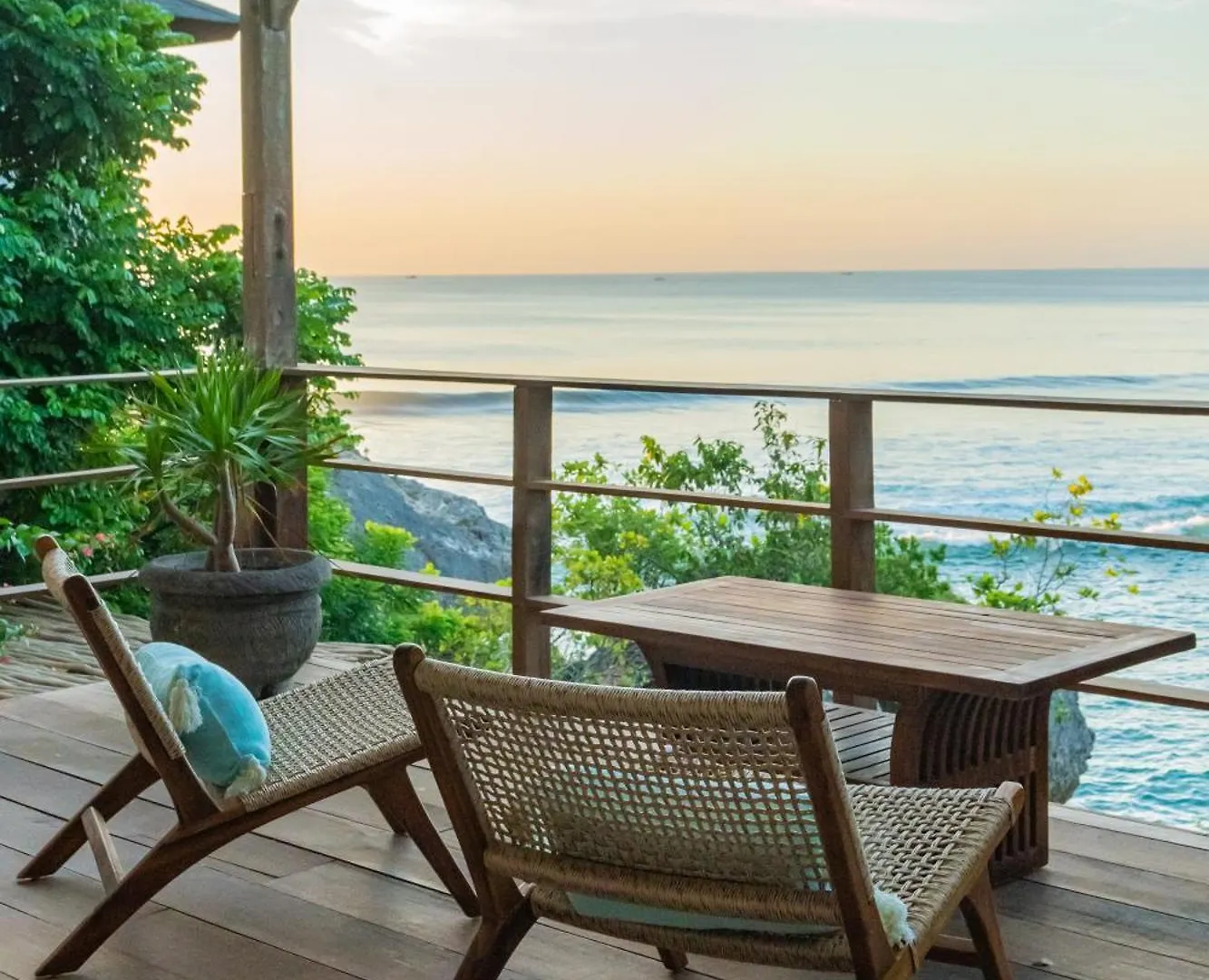 Villa Ayunan 3 Bedroom On Bingin Beach Uluwatu